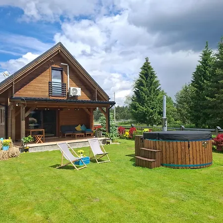 Nad Jeziorem Czorsztynskim 山林小屋 *